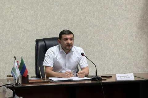 Глава Дербентского района подвёл итоги рабочей недели на аппаратном совещании