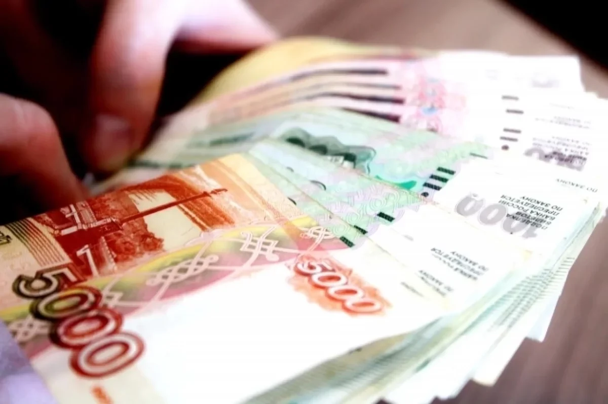 В Дербенте продавщица супермаркета оштрафована за кражу выручки