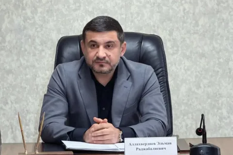 В Дербентском районе обсудили благоустройство, призыв и урожай винограда