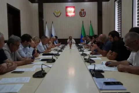 В Дербенте обсудили готовность города к отопительному сезону и меры безопасности
