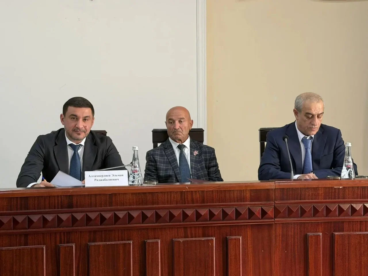 В Дербентском районе избрали новое руководство Собрания депутатов и утвердили проект бюджета