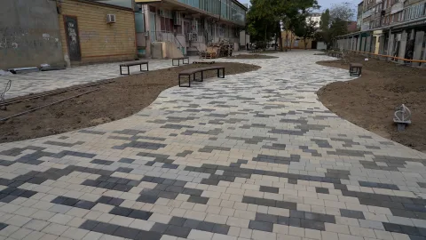 В Дербенте завершается благоустройство сквера на улице 345-й ДСД