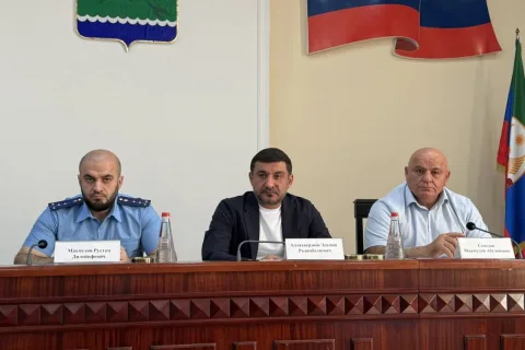 Депутаты Дербентского района обсудили бюджет и градостроительство
